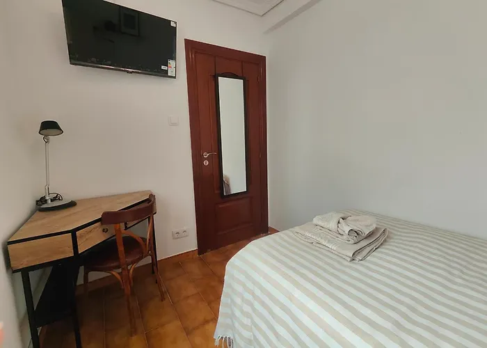 Piso Tranquilo Tres Trabajadores Zaragoza